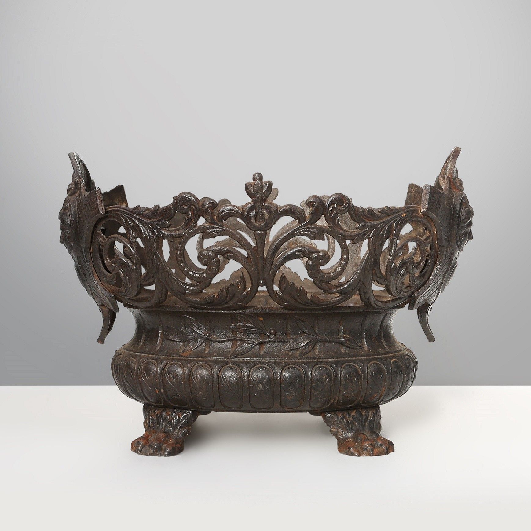 Antique French planter/jardinaire in cast iron, ca. 1850-img